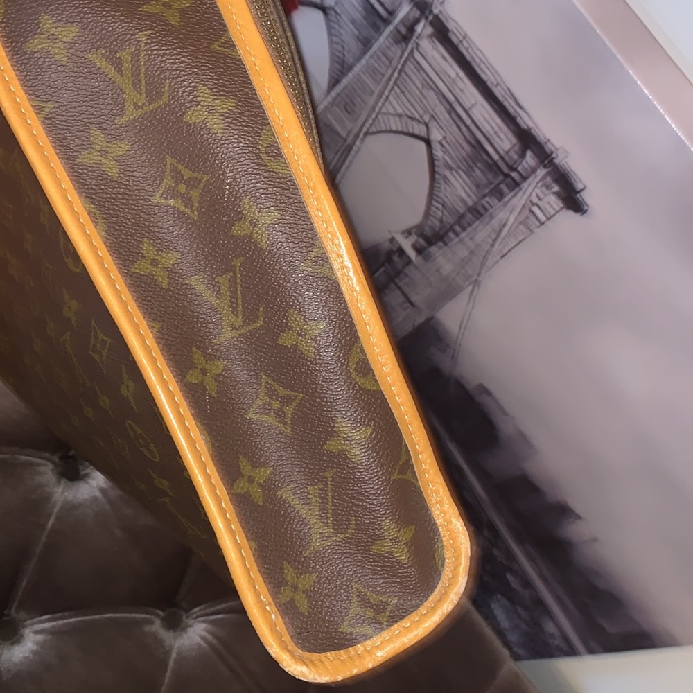 Louis Vuitton 19X13.Huge Traveling case French Co.🥳🥳❌ - Picture 3 of 11
